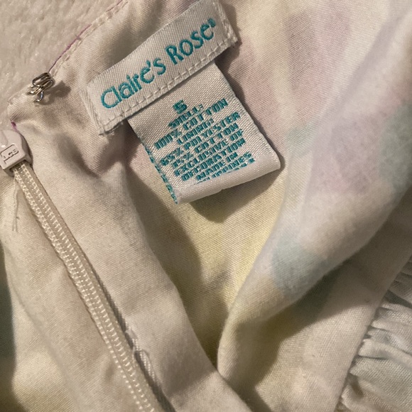 Dress - Picture 4 of 4